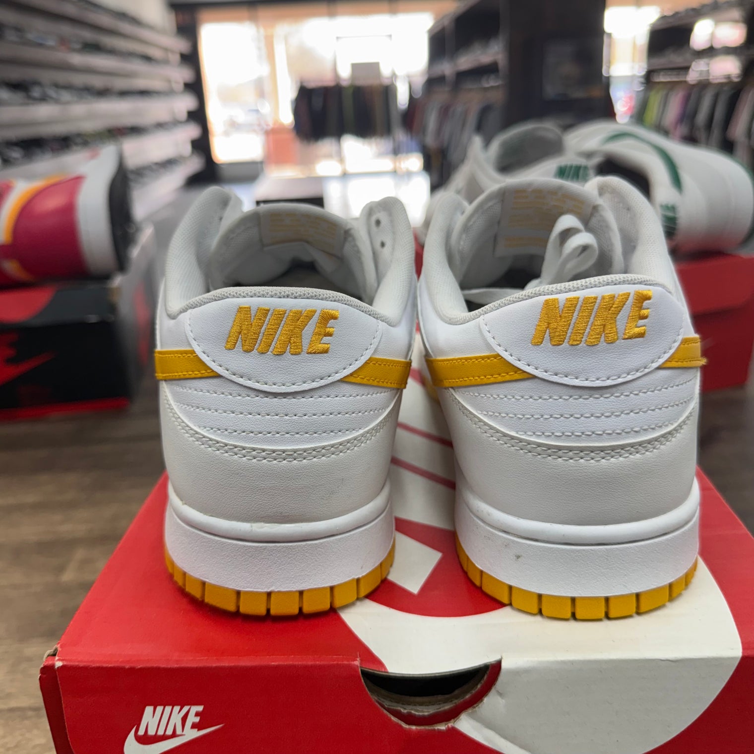 Nike Dunk Low White University Gold (USED)