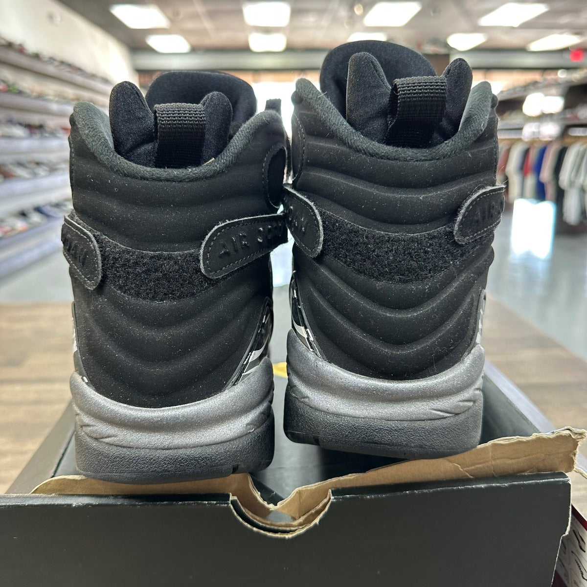 Jordan 8 Retro Chrome (2015) Size 9.5 (Pre-Owned) - Image 4