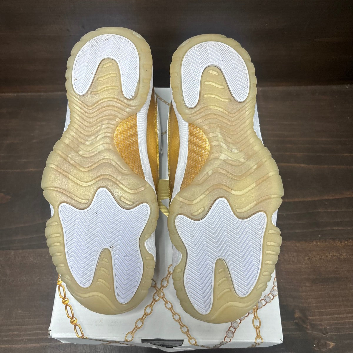 Jordan 11 Retro Low Mother's Day (Women's) - Image 6