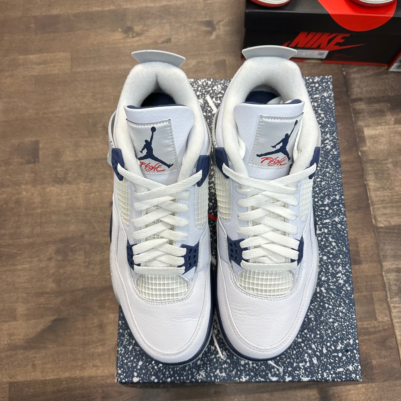 Midnight Navy Jordan 4 Retro (Lightly Worn)