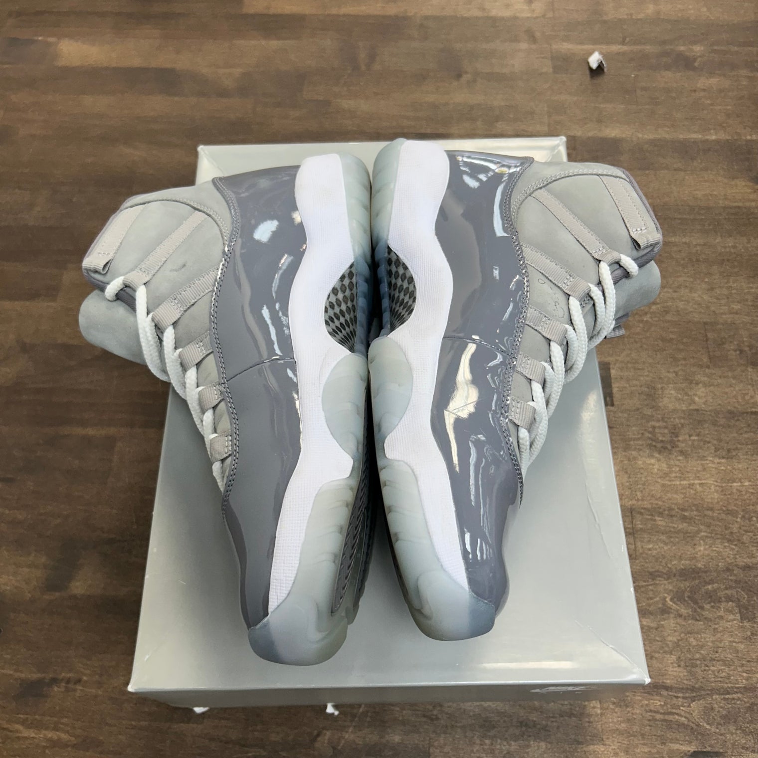 Cool Grey Jordan 11 Retro (USED)