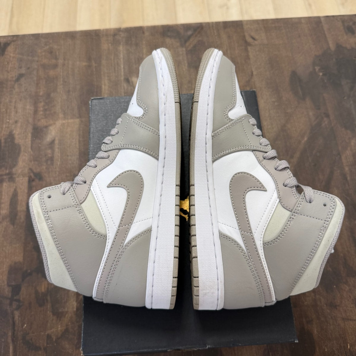 Jordan 1 Mid Linen - Image 3