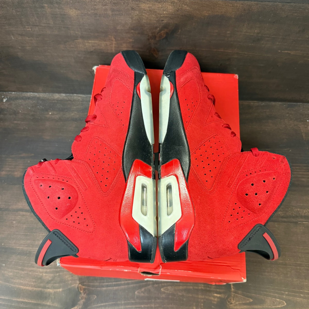 Jordan 6 Retro Toro Bravo Size 13 (Pre-Owned) - Image 4