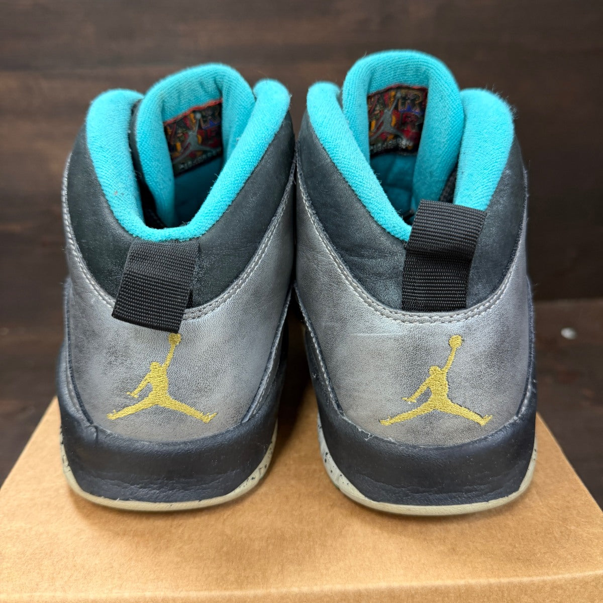 Jordan 10 Retro Lady of Liberty 30th Anniversary Size 9 (Pre-Owned) - Image 4