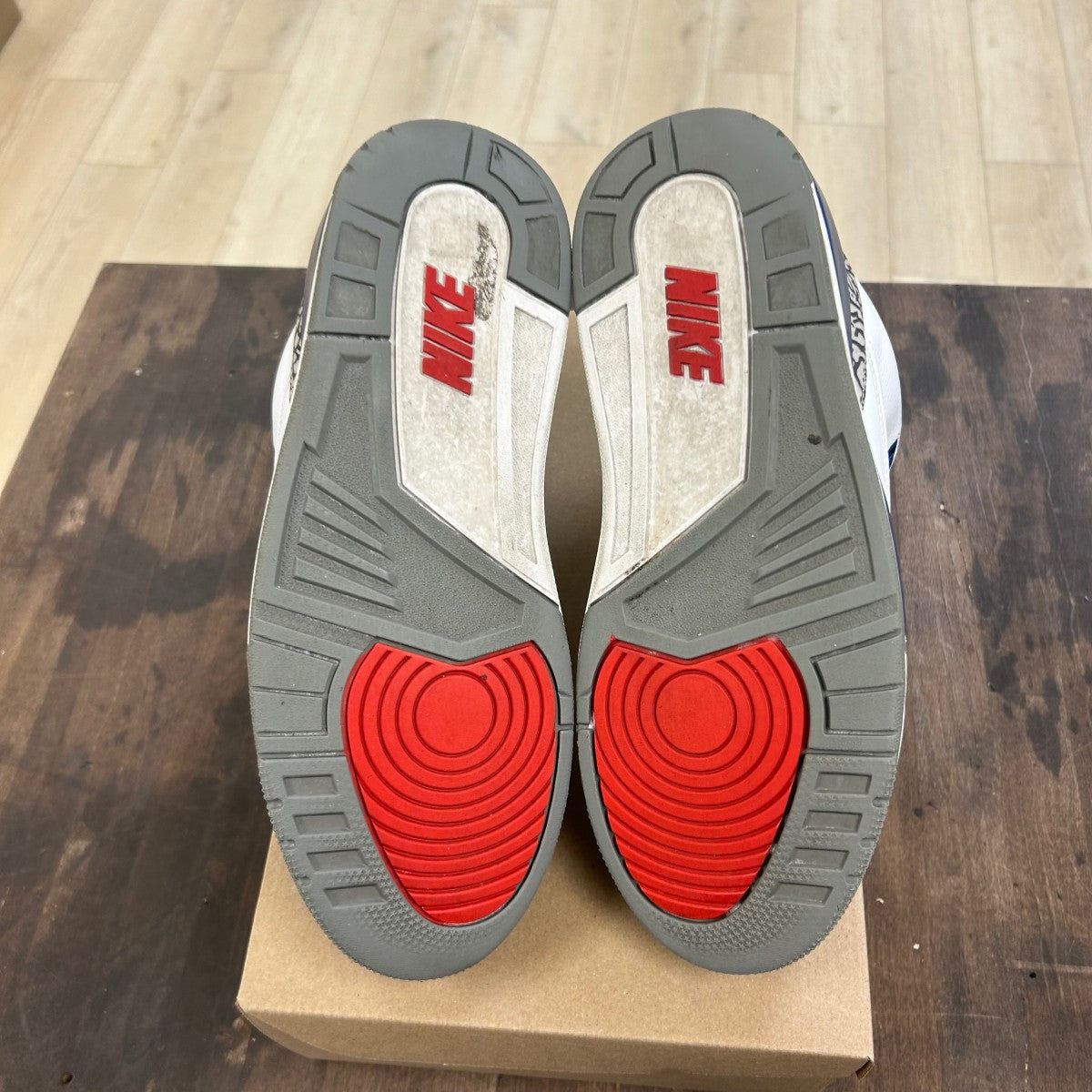 Jordan 3 Retro True Blue (2016) Size 10 (Pre-Owned) - Image 5