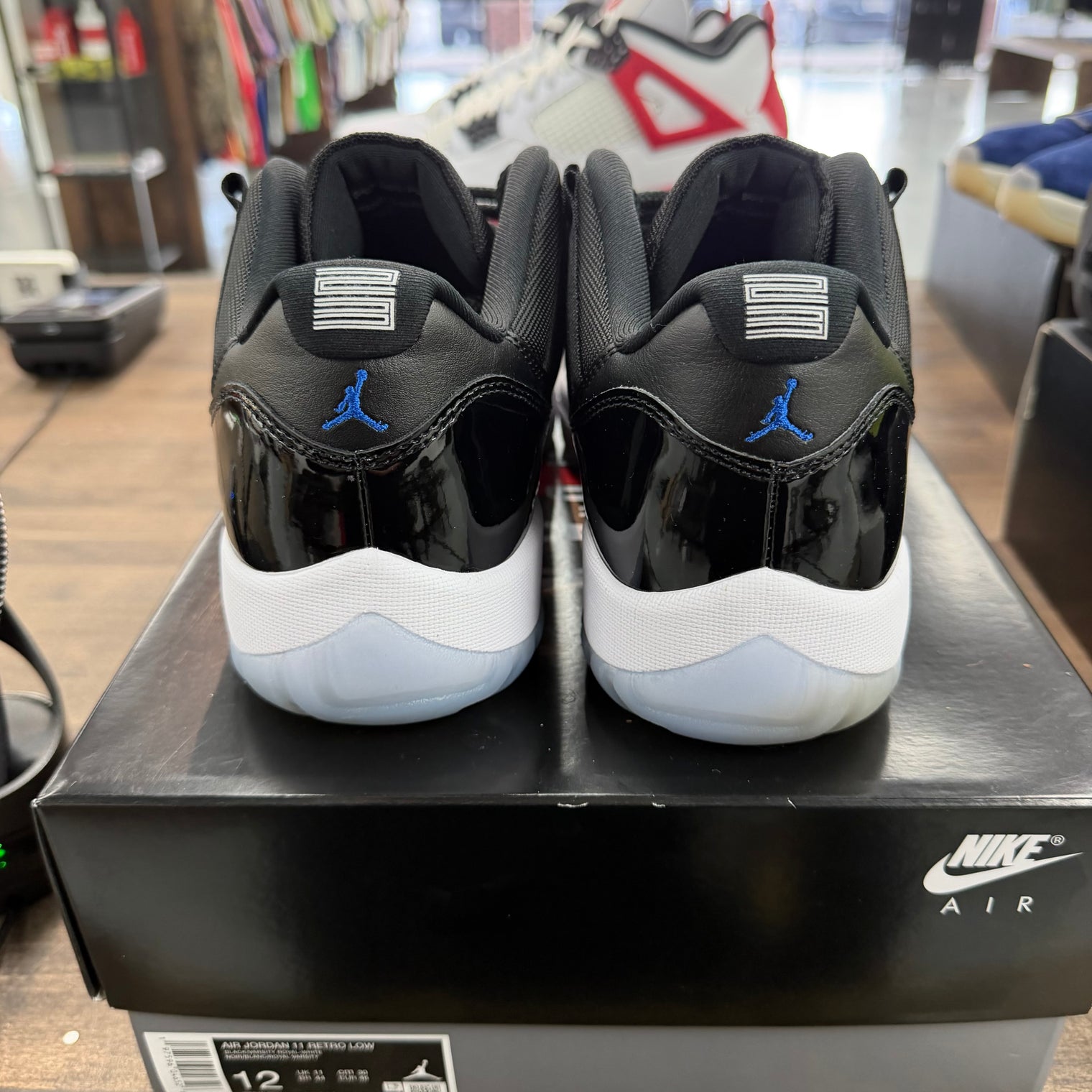 Space Jam Jordan 11 Retro Low (USED)