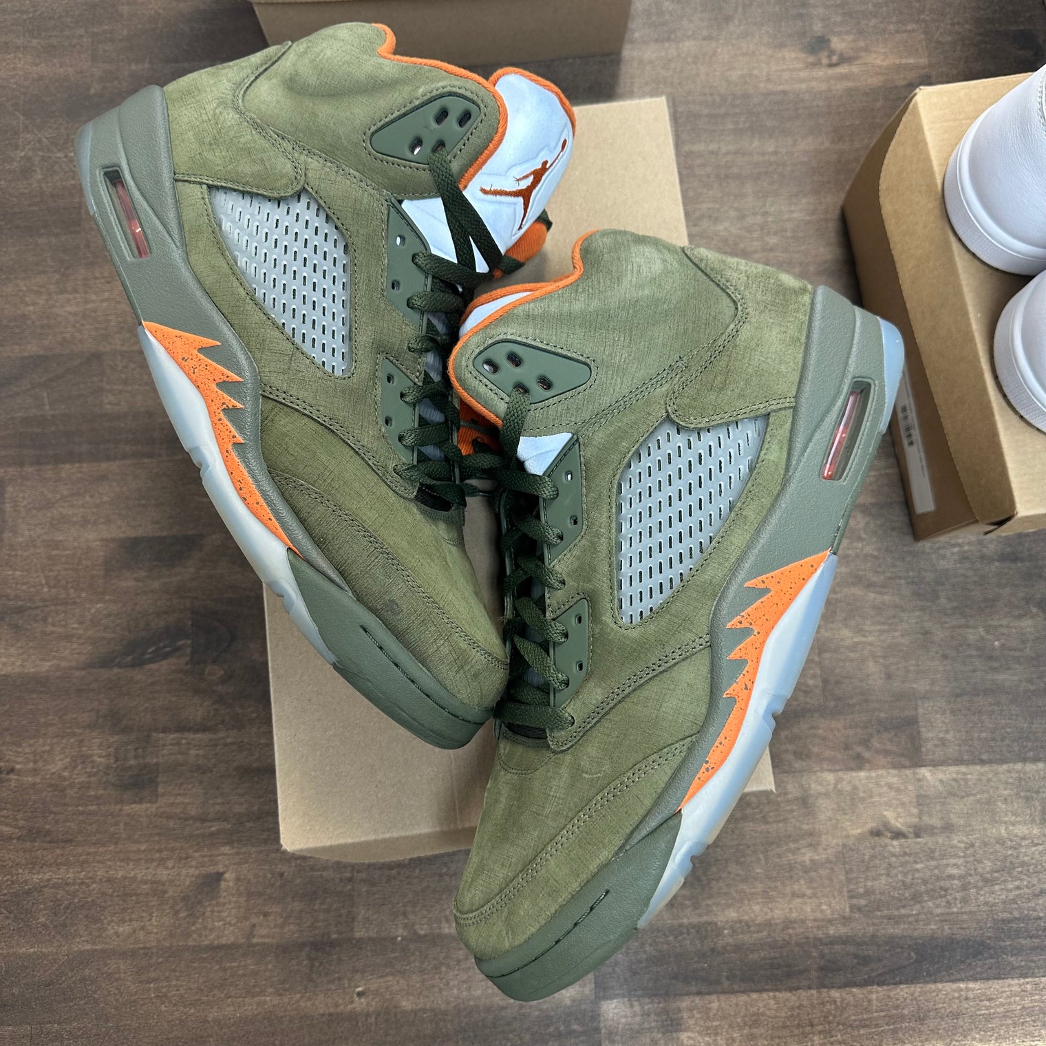 Olive Jordan 5 Retro (2024) (Used, No Box)