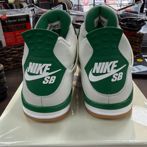 Jordan 4 Retro SB Pine Green Size 10.5 (Pre-Owned) - Image 4