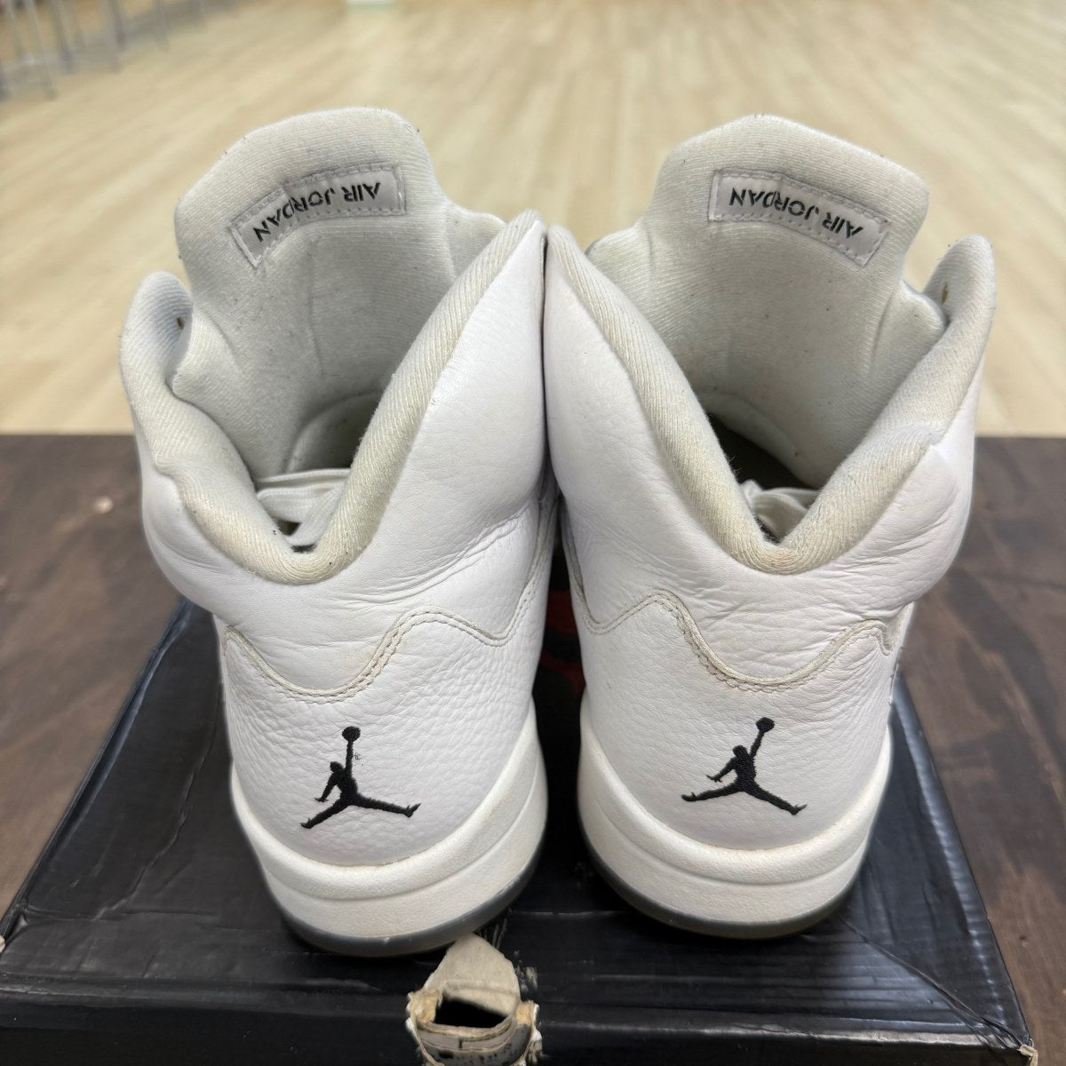 Jordan 5 Retro Metallic White (2015) - Image 5