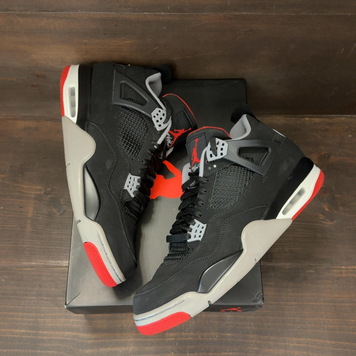 Jordan 4 Retro Bred (2019) - Image 2