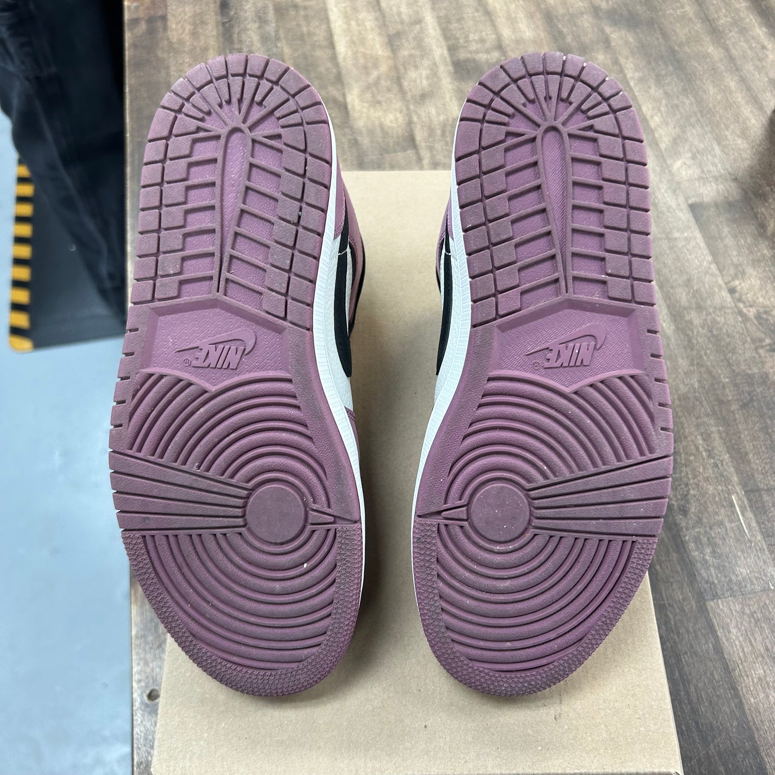 Mulberry Jordan 1 Mid (W) (USED, No Box)