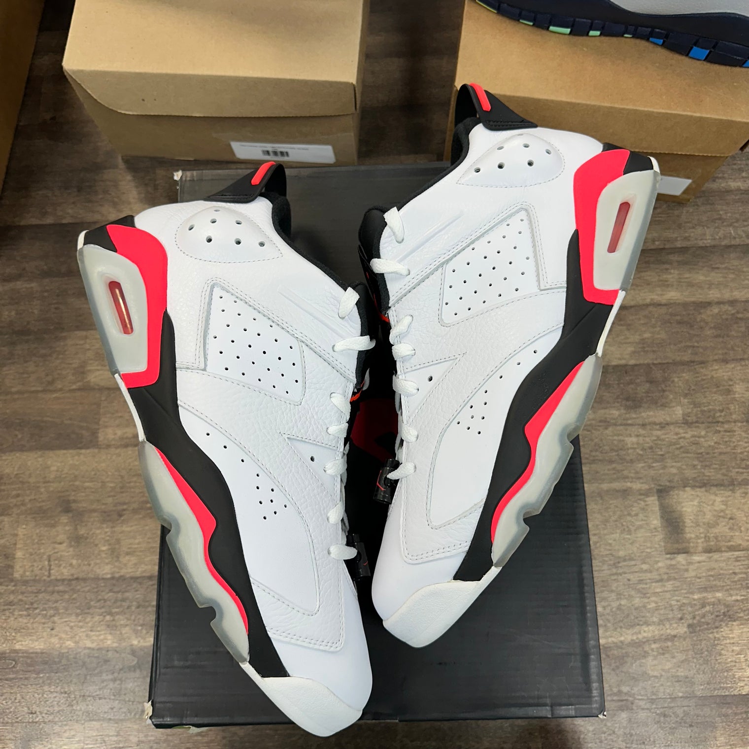 Infrared White Jordan 6 Retro Low (USED)