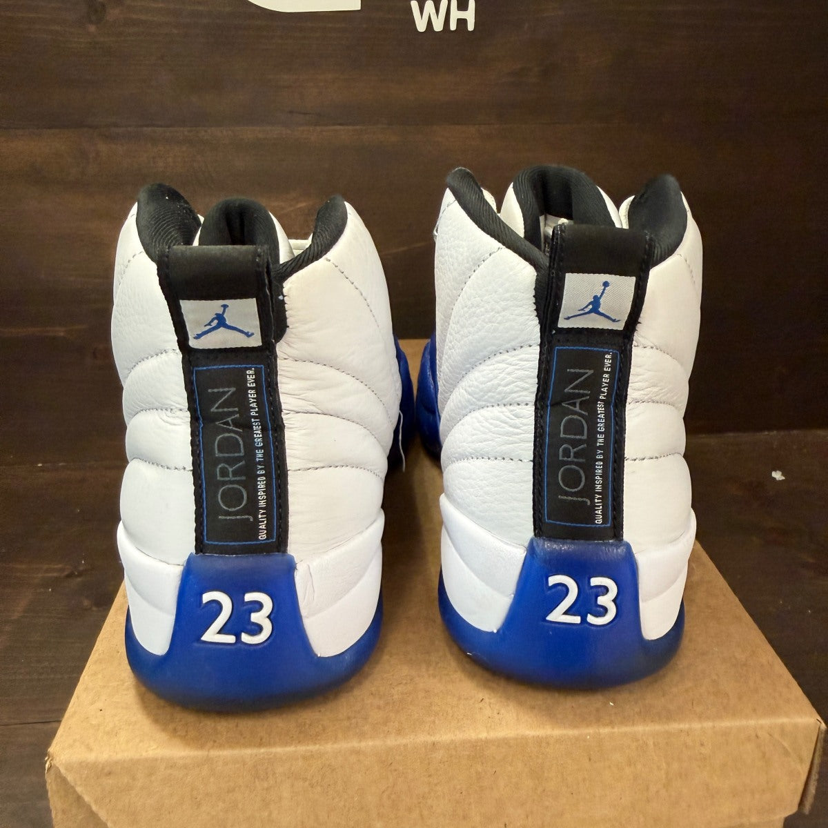 Jordan 12 Retro Blueberry Size 8 (Pre-Owned) - Image 4