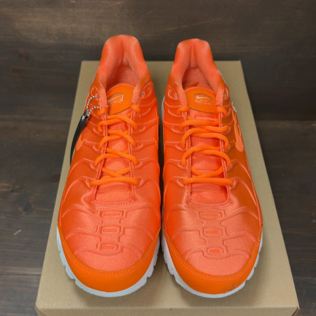 Nike Air Max Plus Just Do It Pack Orange (Women's) Size 7.5W (Pre-Owned) - Image 3