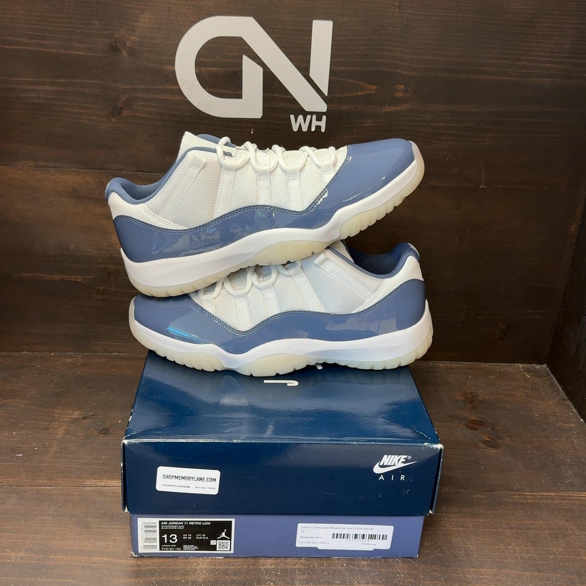 Jordan 11 Retro Low Diffused Blue Size 13 (Pre-Owned) - front