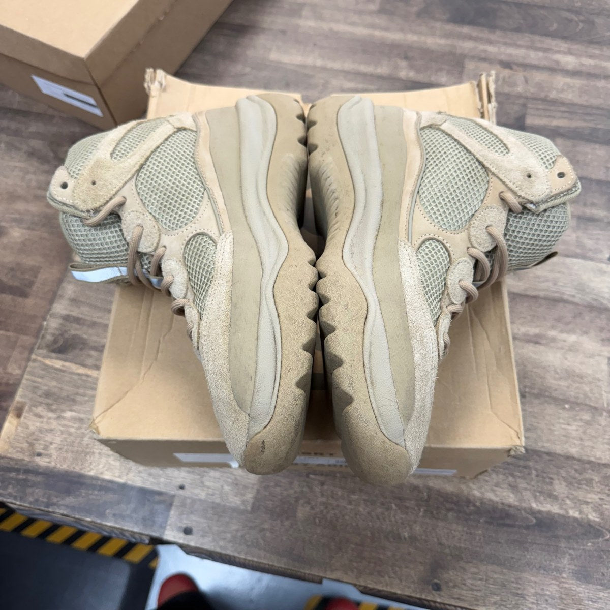 adidas Yeezy Desert Boot Rock Size 10 (Pre-Owned) - Image 5