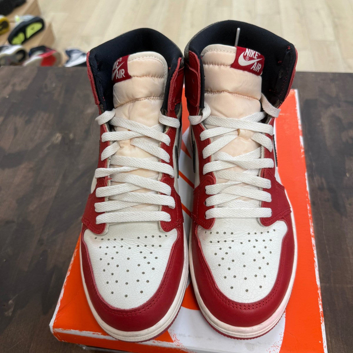 Jordan 1 Retro High OG Chicago Lost and Found - Image 2