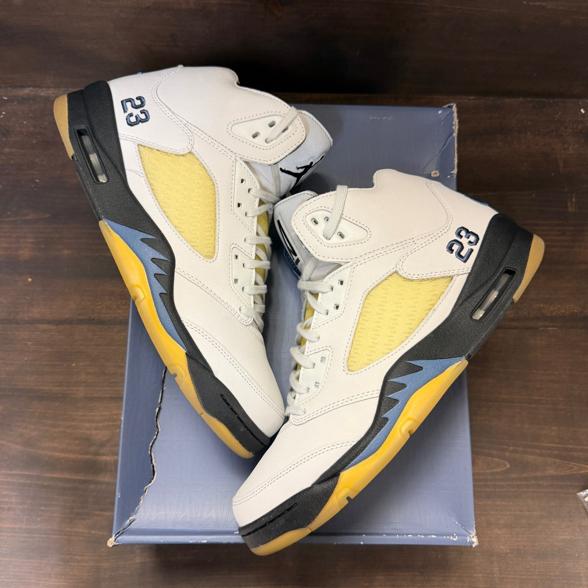 Jordan 5 Retro A Ma Maniére Dawn (Women's) - Image 2