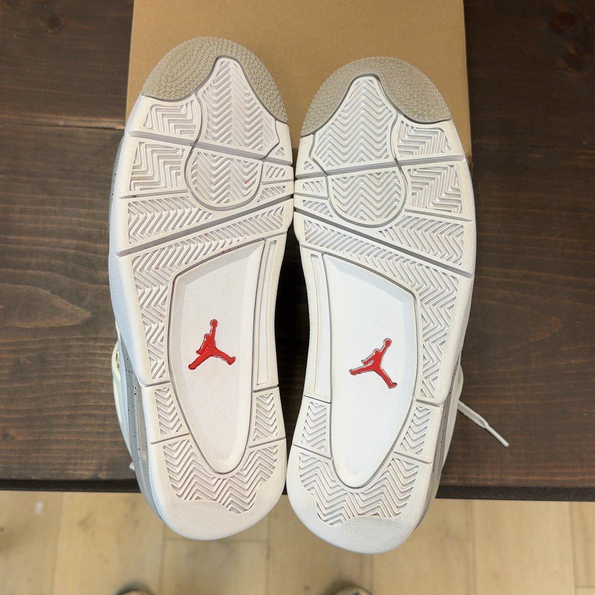 Jordan 4 Retro White Oreo (2021) Size 9.5 (Pre-Owned) - aux