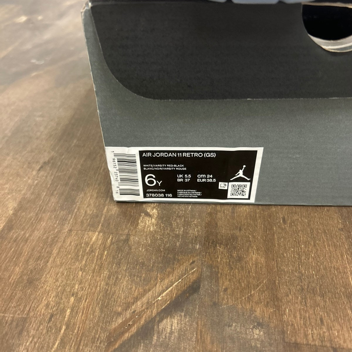 Jordan 11 Retro Cherry (2022) (GS) - Image 6