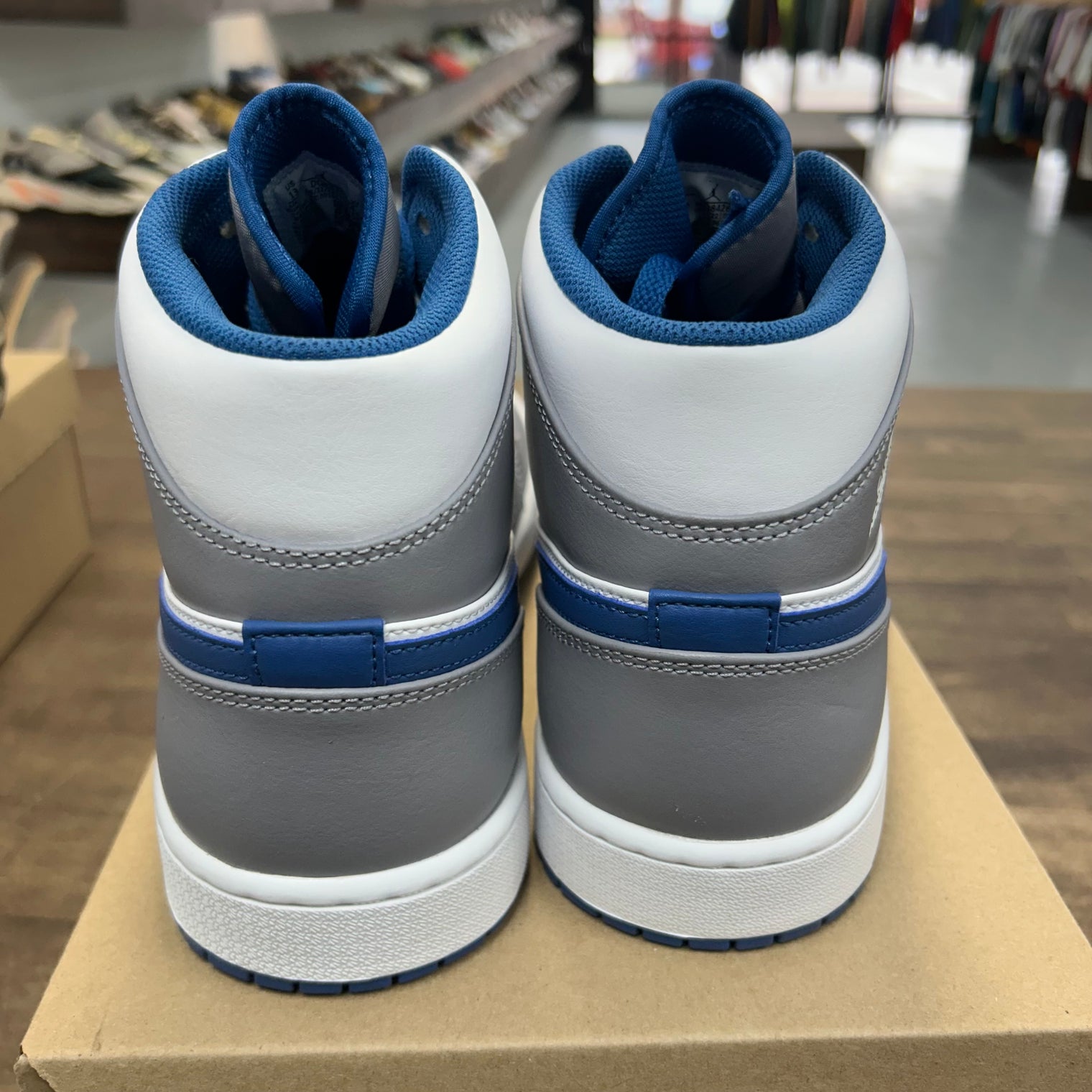 True Blue Jordan 1 Mid (USED, No box)