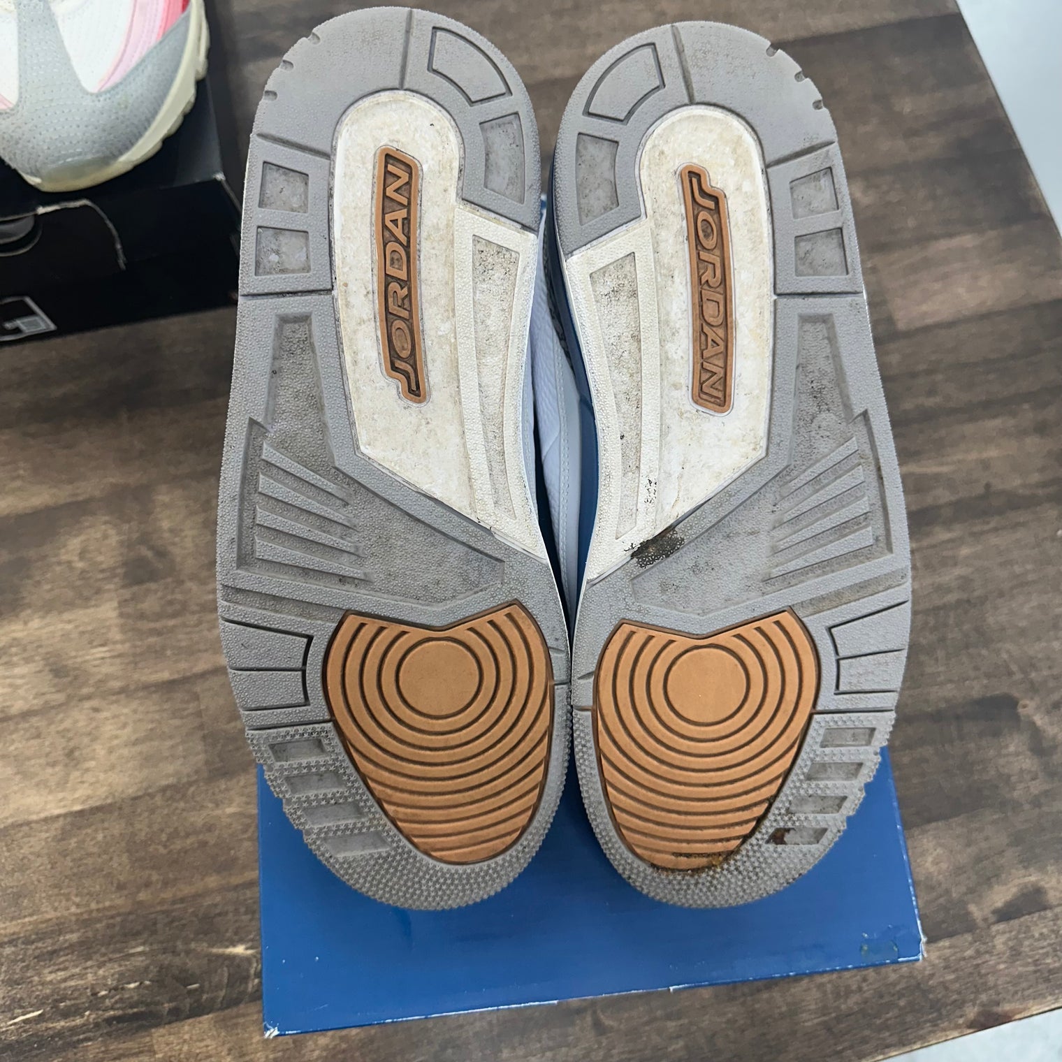 Wizards Jordan 3 Retro (USED)