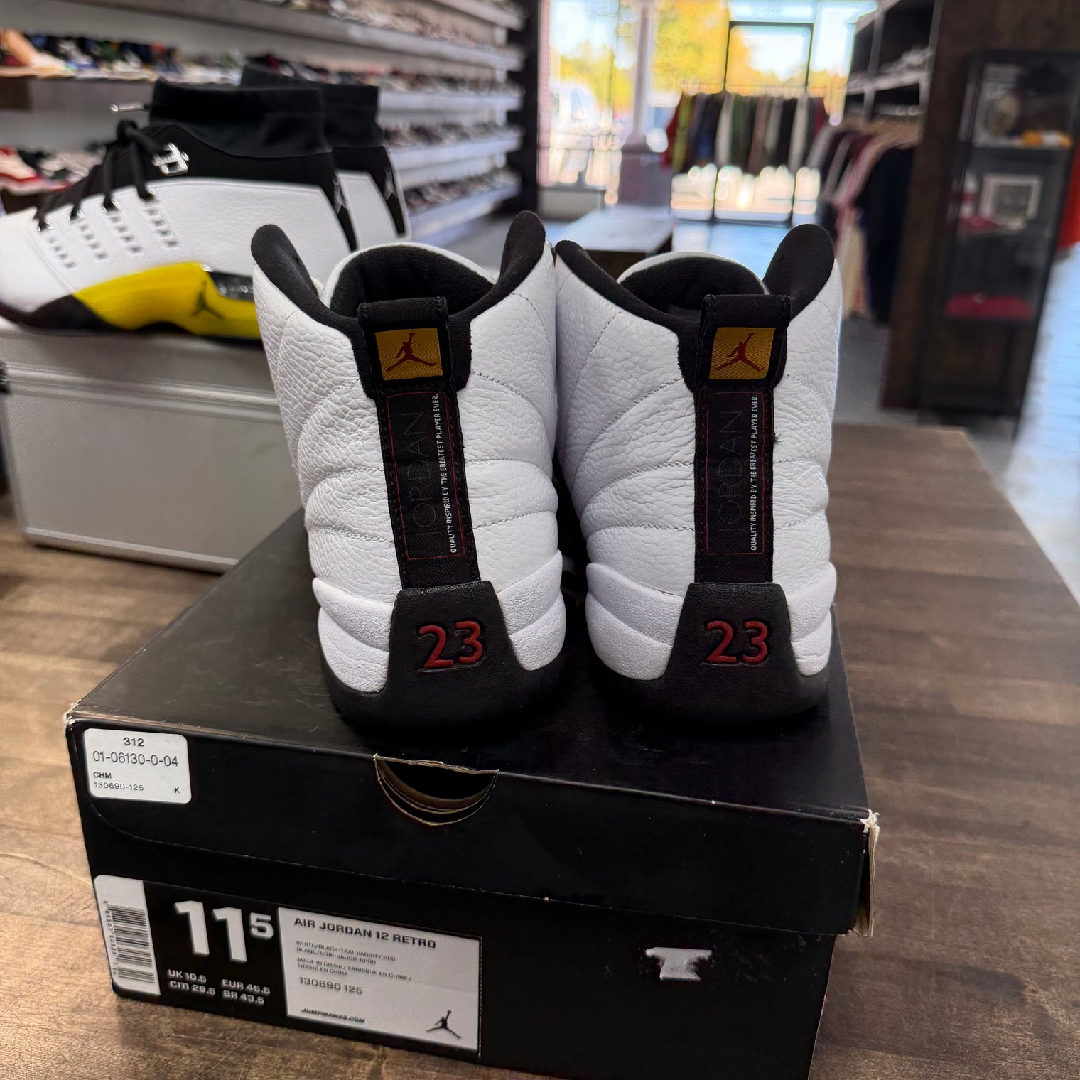 Taxi Jordan 12 Retro (2013) (USED)