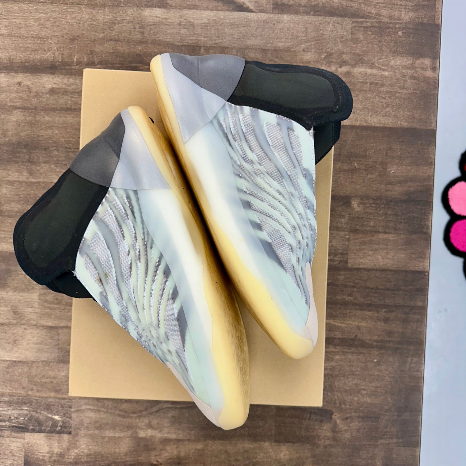 BSKTBL adidas Yeezy Quantum QNTM (USED)