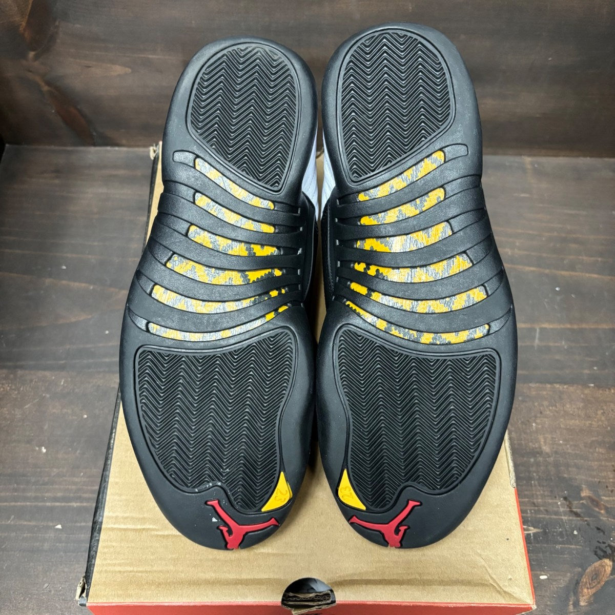 Jordan 12 Retro Taxi (2025) Size 11.5 (Pre-Owned) - aux