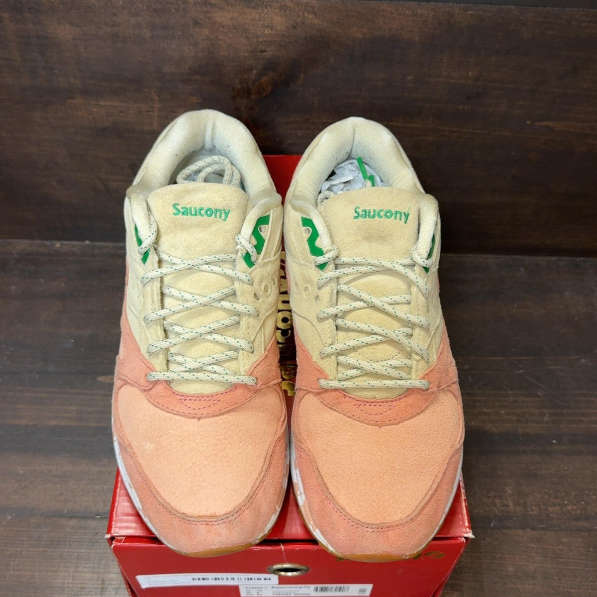 Saucony Grid 8000 Shrimp Scampi Size 10 (Pre-Owned) - tag