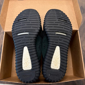 adidas Yeezy Boost 350 Pirate Black (2016) Size 11.5 (Pre-Owned) - Image 5