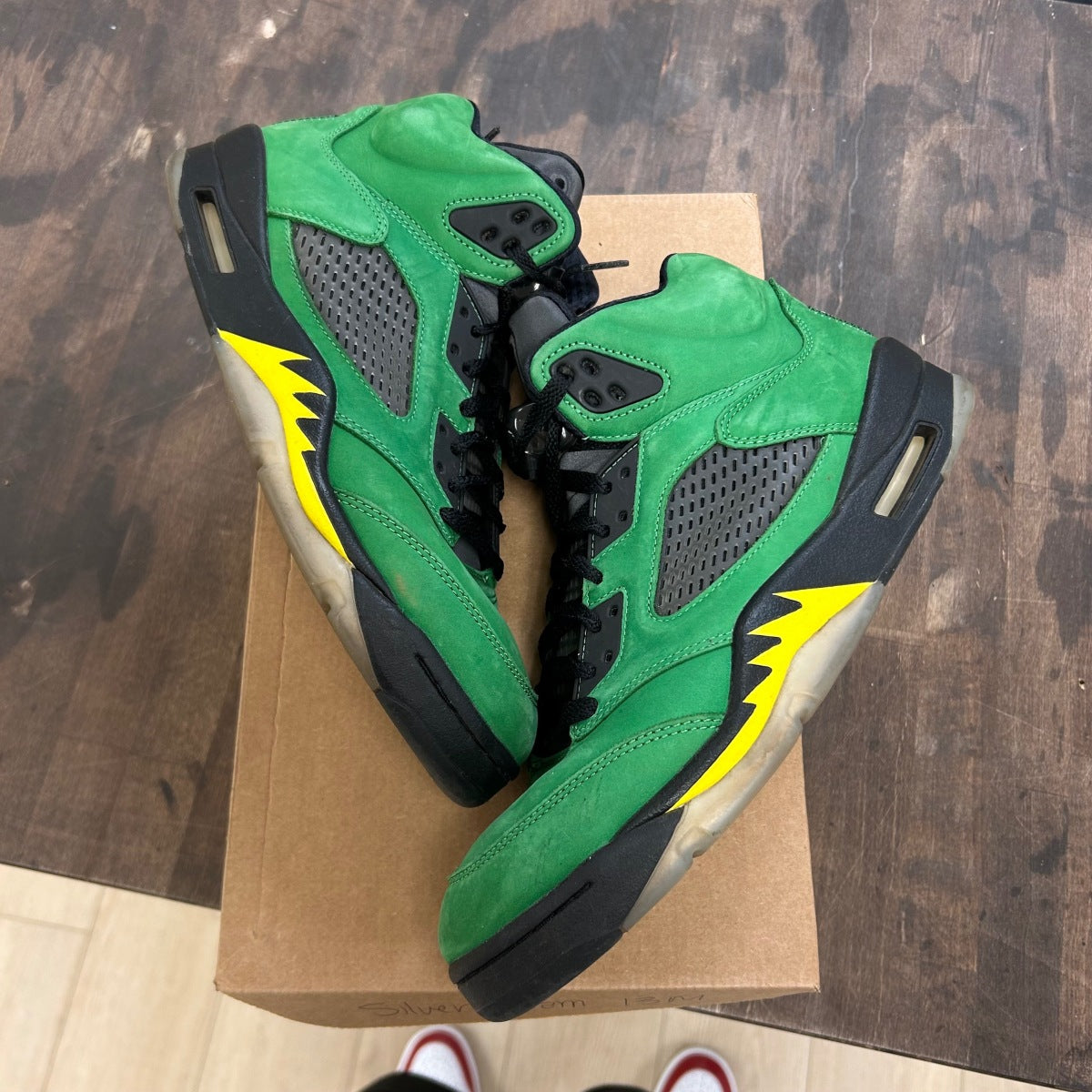 Jordan 5 Retro SE Oregon Size 10 (Pre-Owned) - Image 1