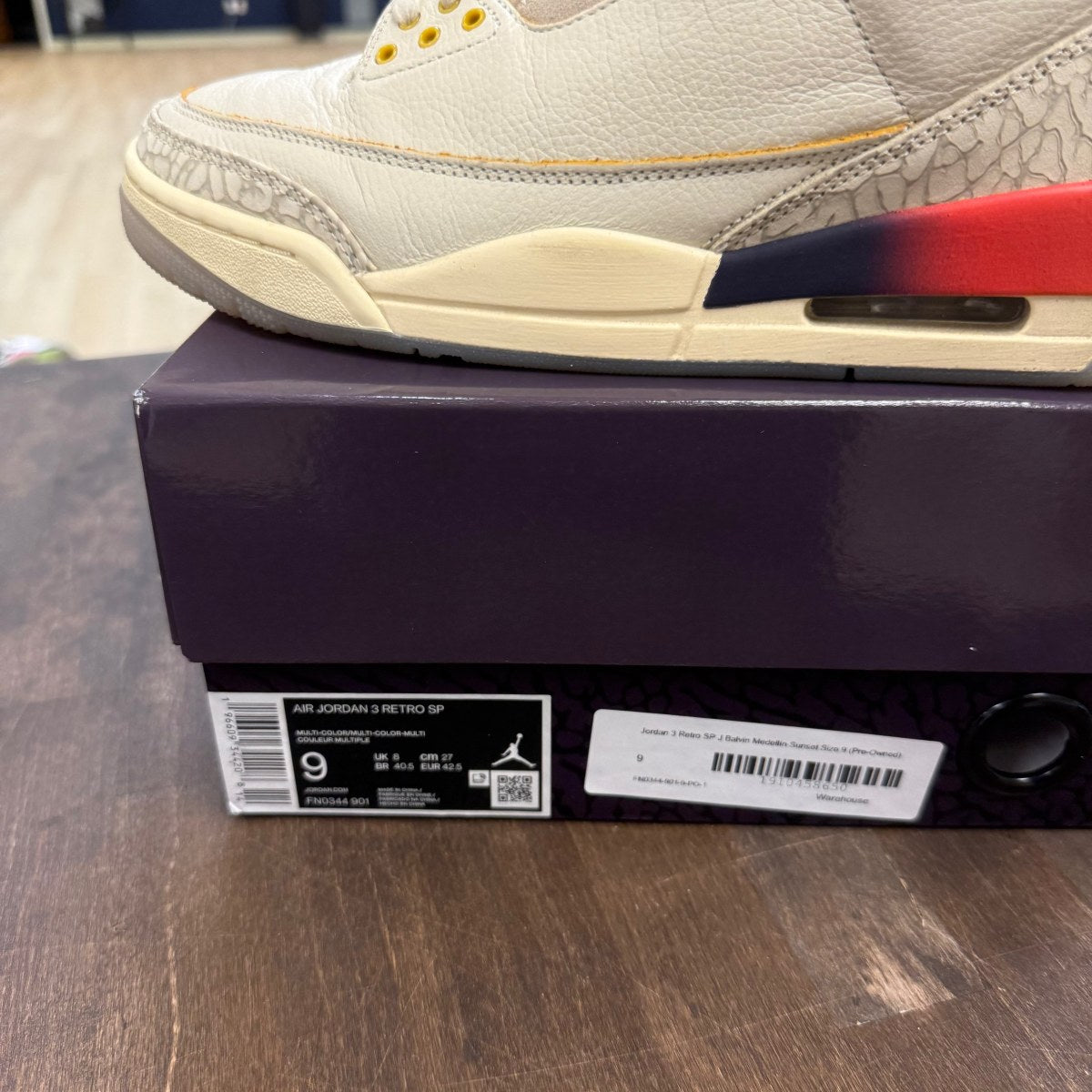 Jordan 3 Retro SP J Balvin Medellín Sunset - Image 4