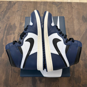Jordan 1 Retro High OG Midnight Navy - Image 4