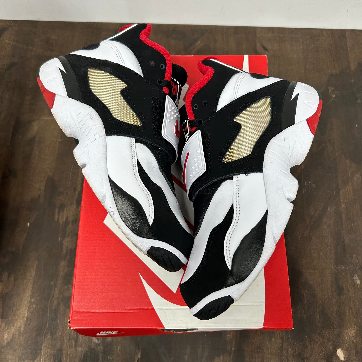 49ers Nike Diamond Turf (USED)