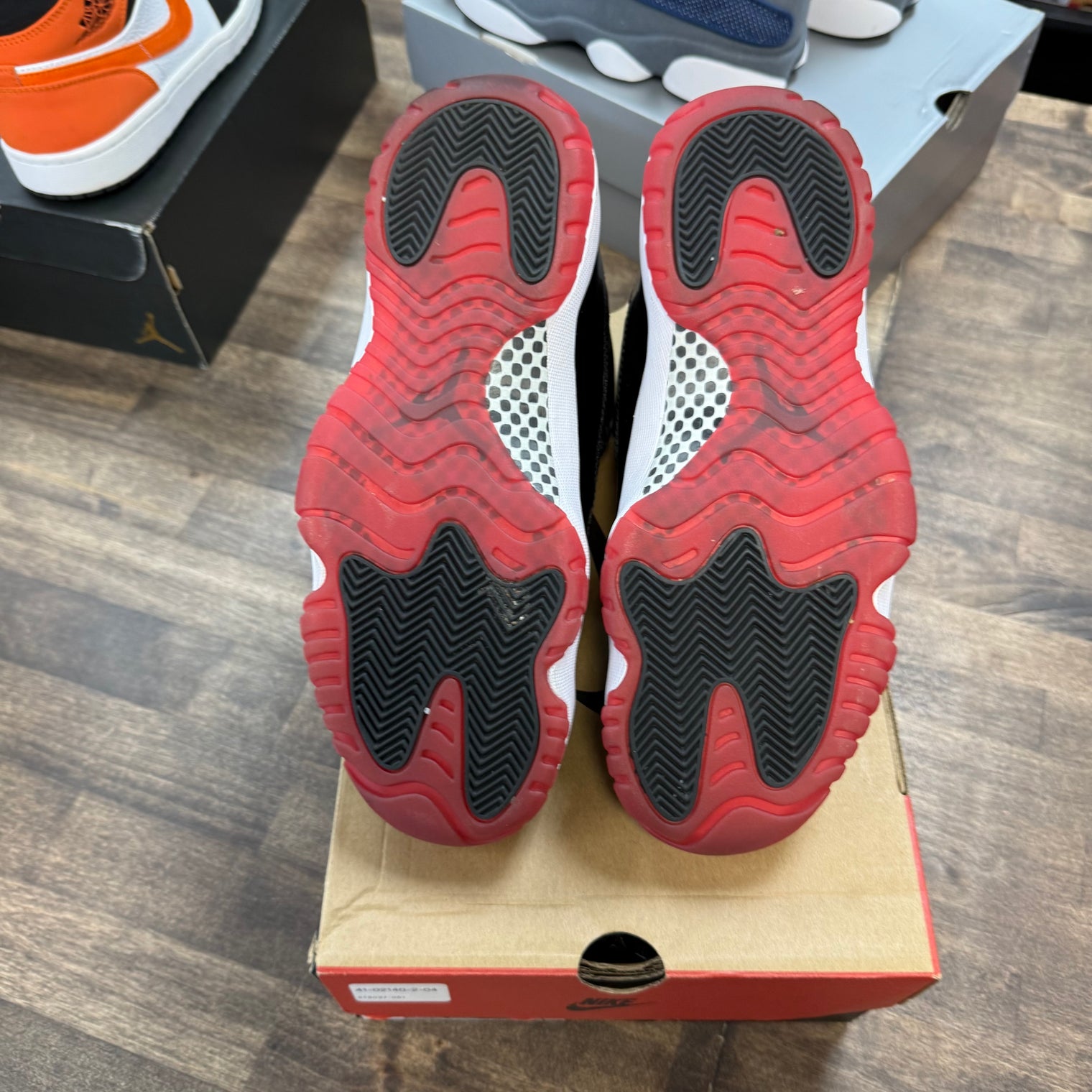 Bred Jordan 11 Retro (USED)