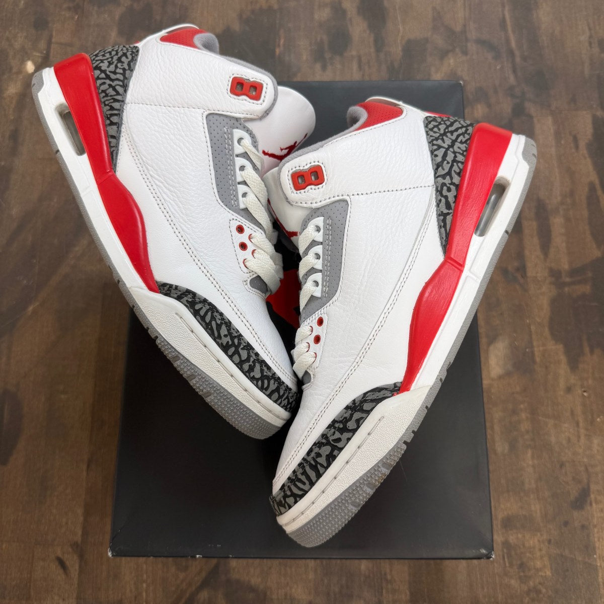 Jordan 3 Retro Fire Red (2022) - Image 1