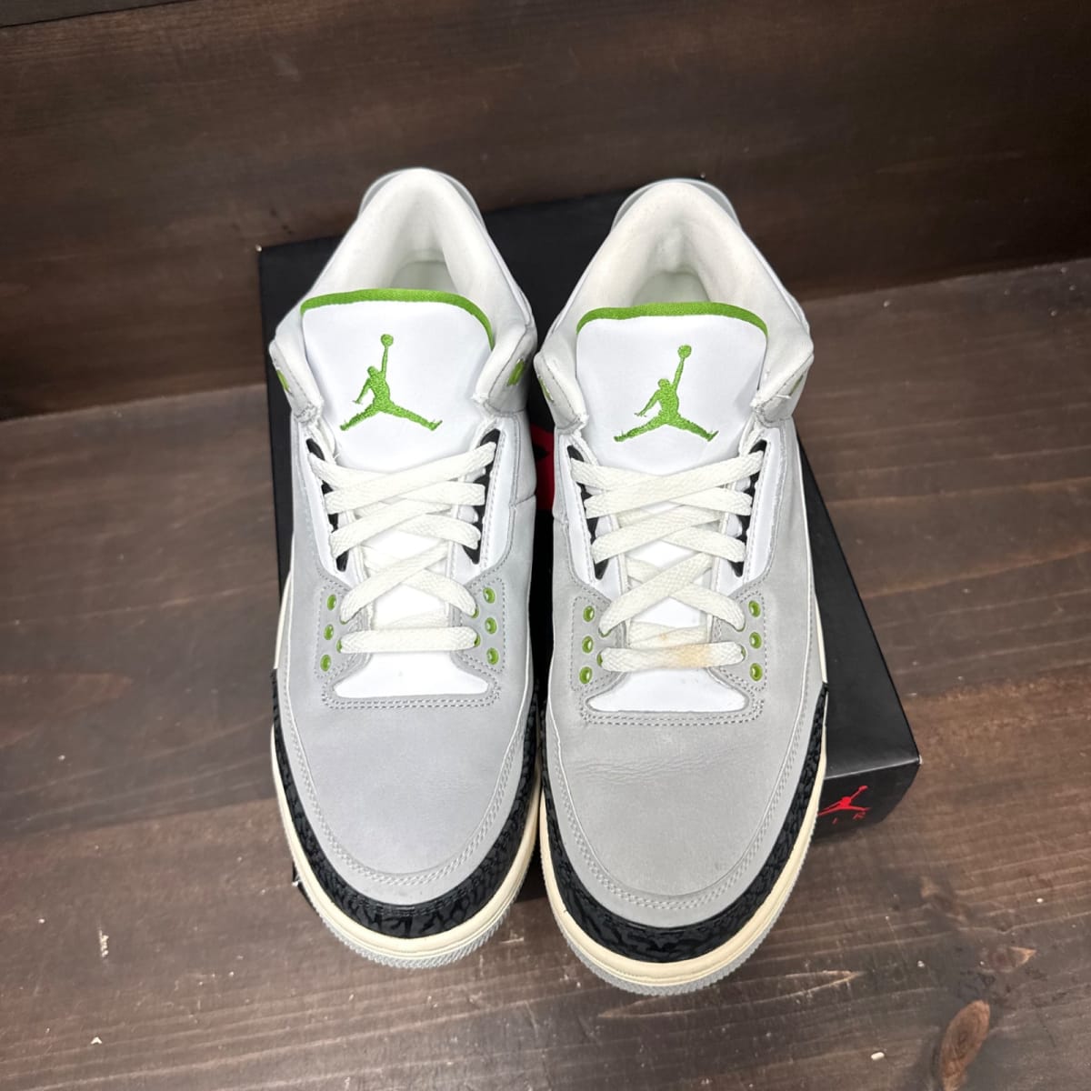 Jordan 3 Retro Chlorophyll Size 10.5 (Pre-Owned) - back