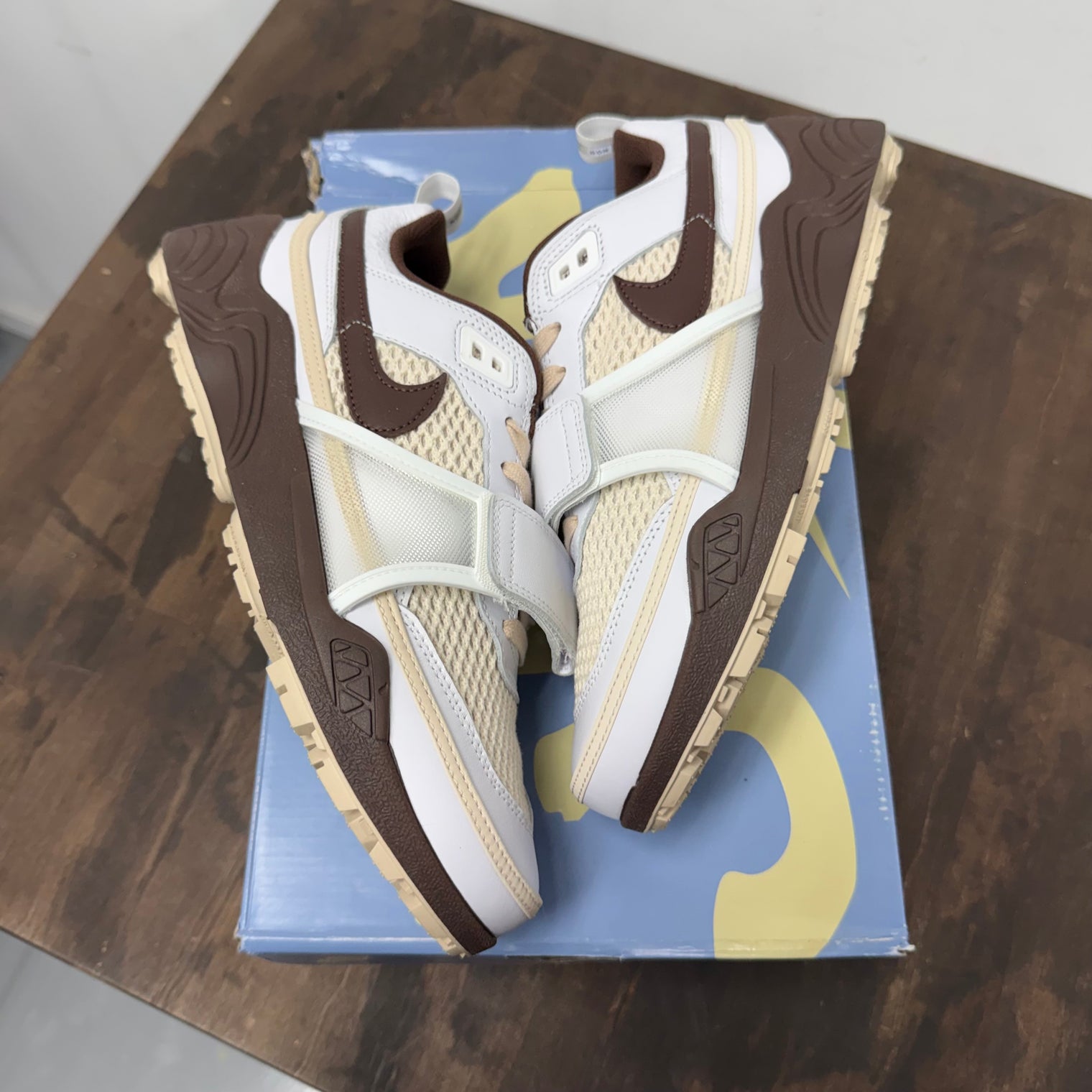 Travis Scott Chocolate Zoom Field Jaxx (USED)