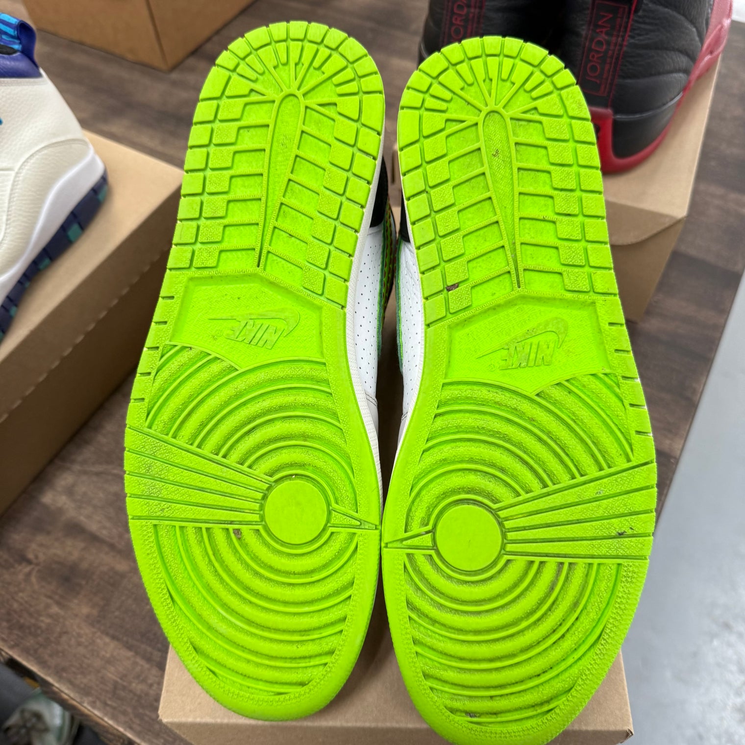 Electric Green Jordan 1 Retro (USED, No Box)