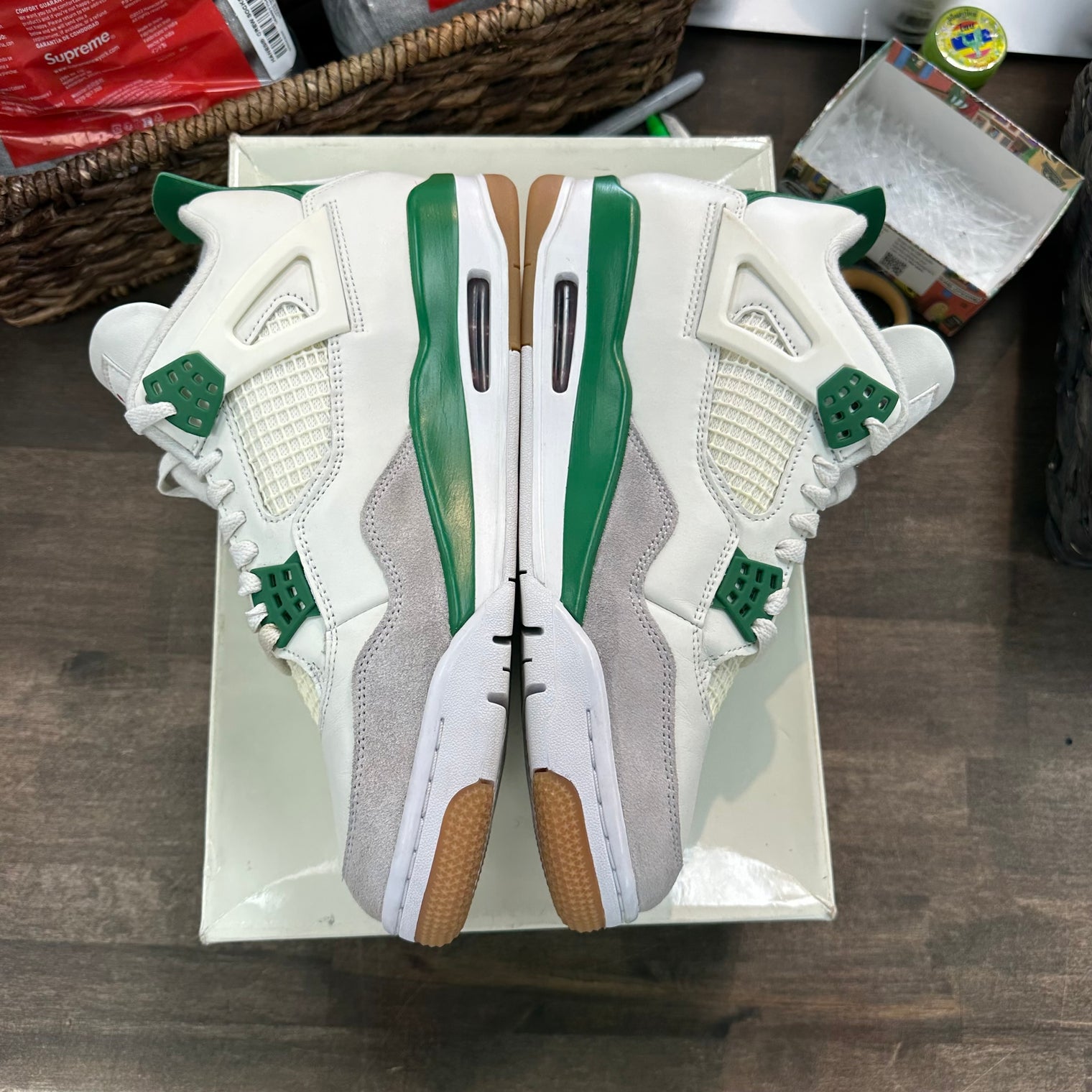 Pine Green SB Jordan 4 Retro (USED)