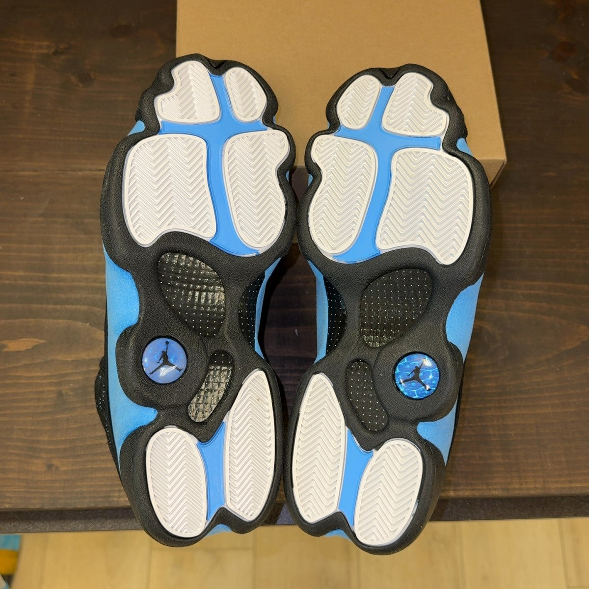 Jordan 13 Retro Black University Blue Size 10.5 - Image 8