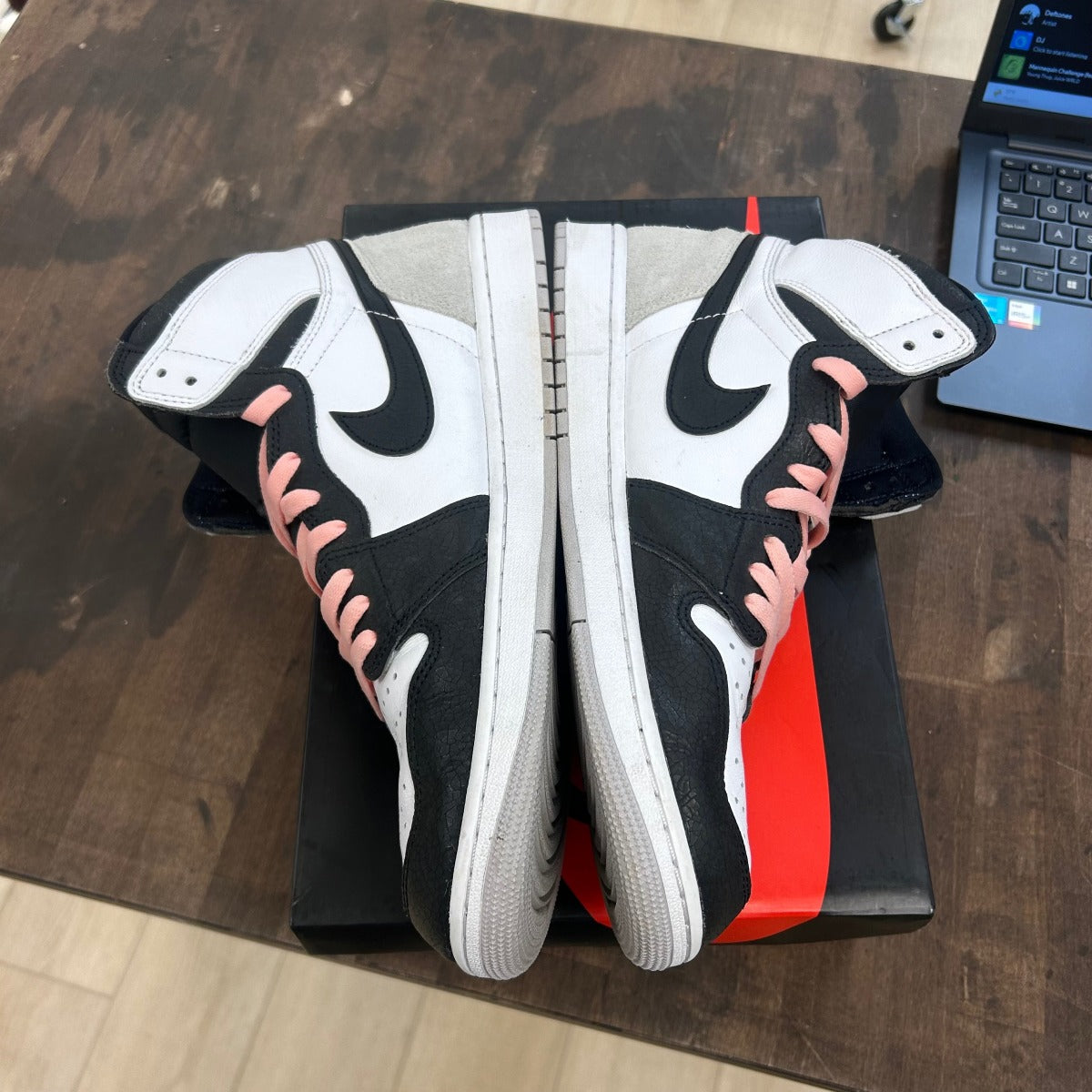 Jordan 1 Retro High OG Bleached Coral - Image 3
