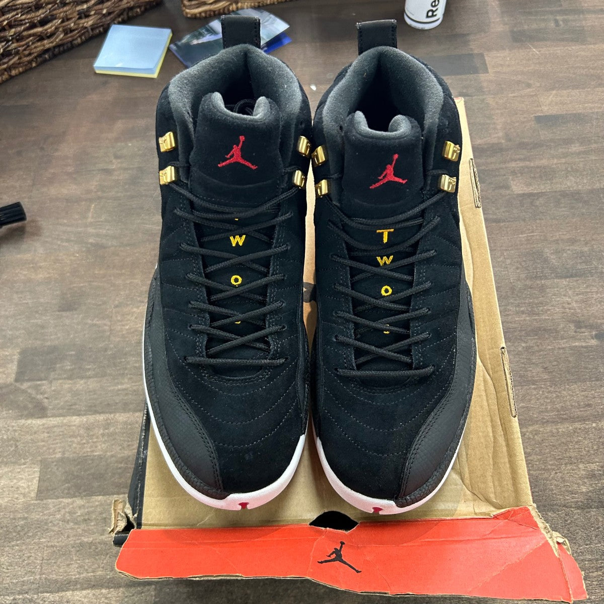 Jordan 12 Retro Reverse Taxi Size 10 (Pre-Owned) - Image 2