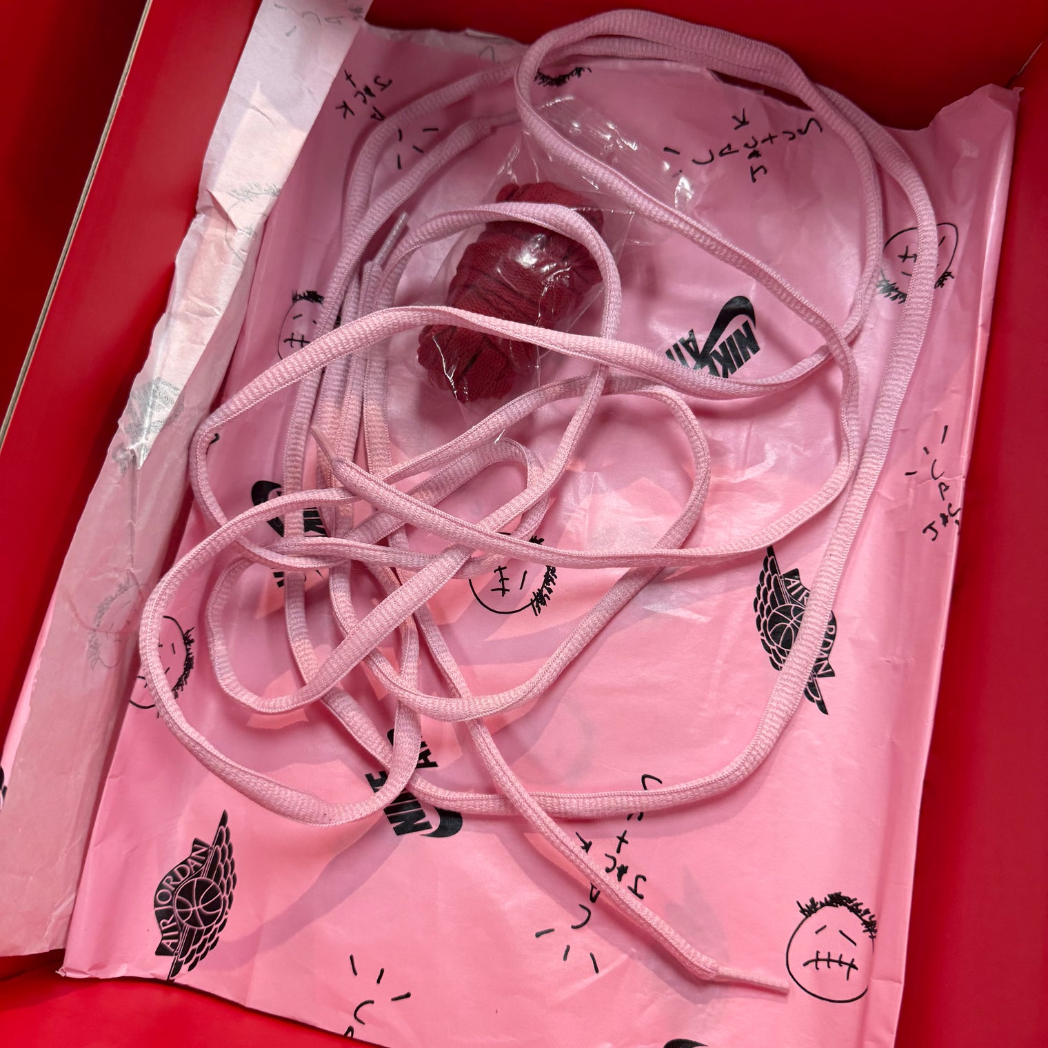 Jordan 1 Retro Low OG SP Travis Scott Mocha (US 9.5) (Lightly Worn)