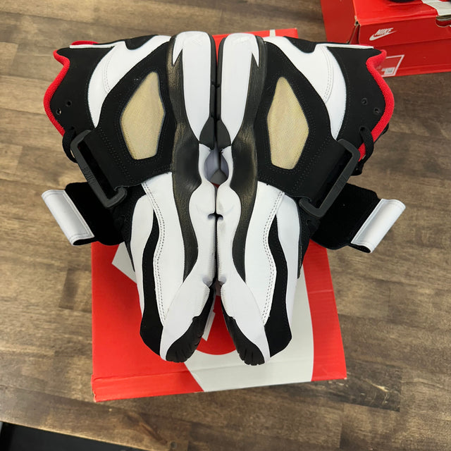 Nike Air Diamond Turf 49ers (2025) (Lightly Worn)