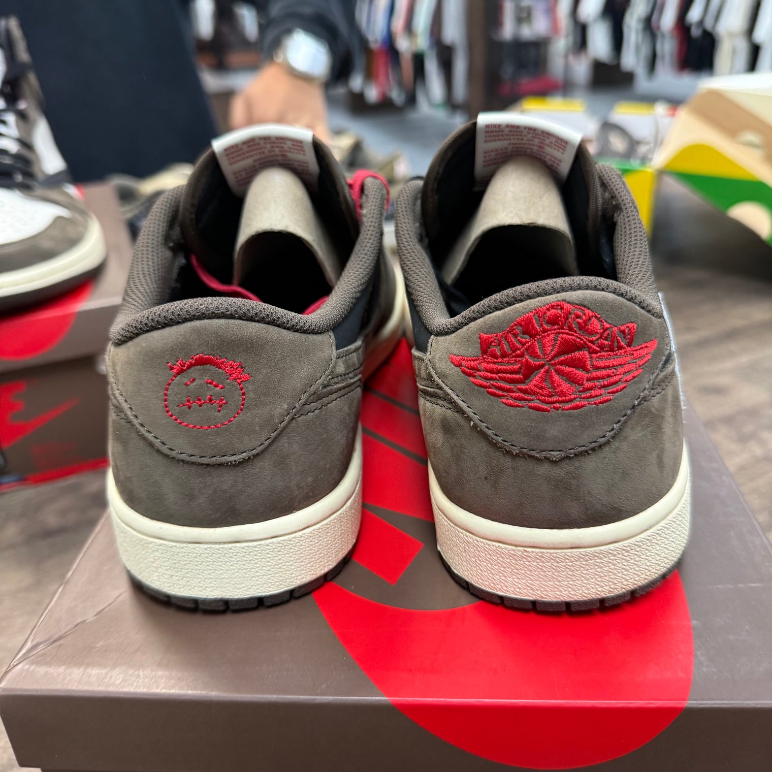 Travis Scott Mocha Jordan 1 Retro Low OG SP (Lightly Worn)