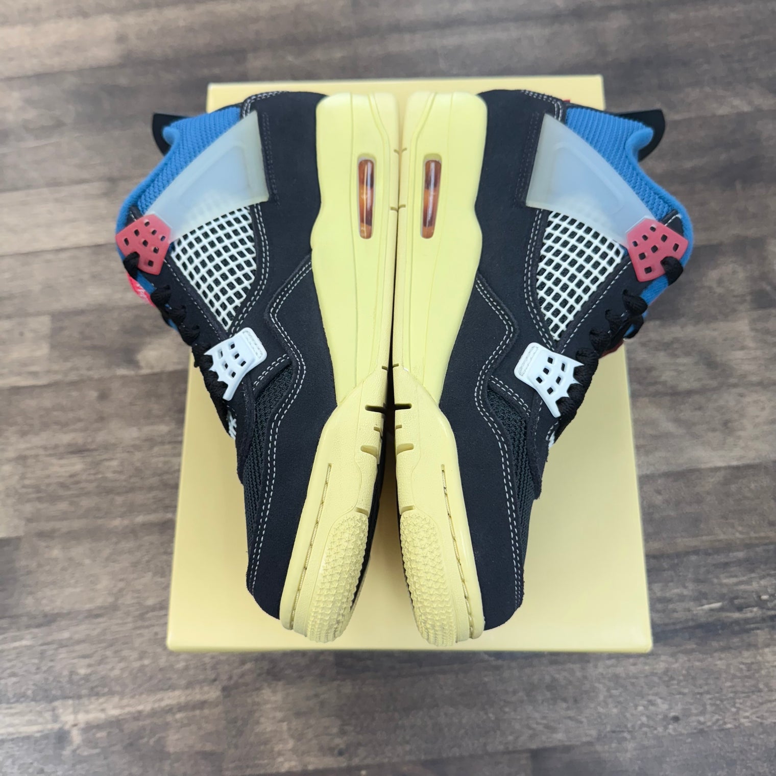 Off Noir Union LA Jordan 4 SP (Lightly Worn)