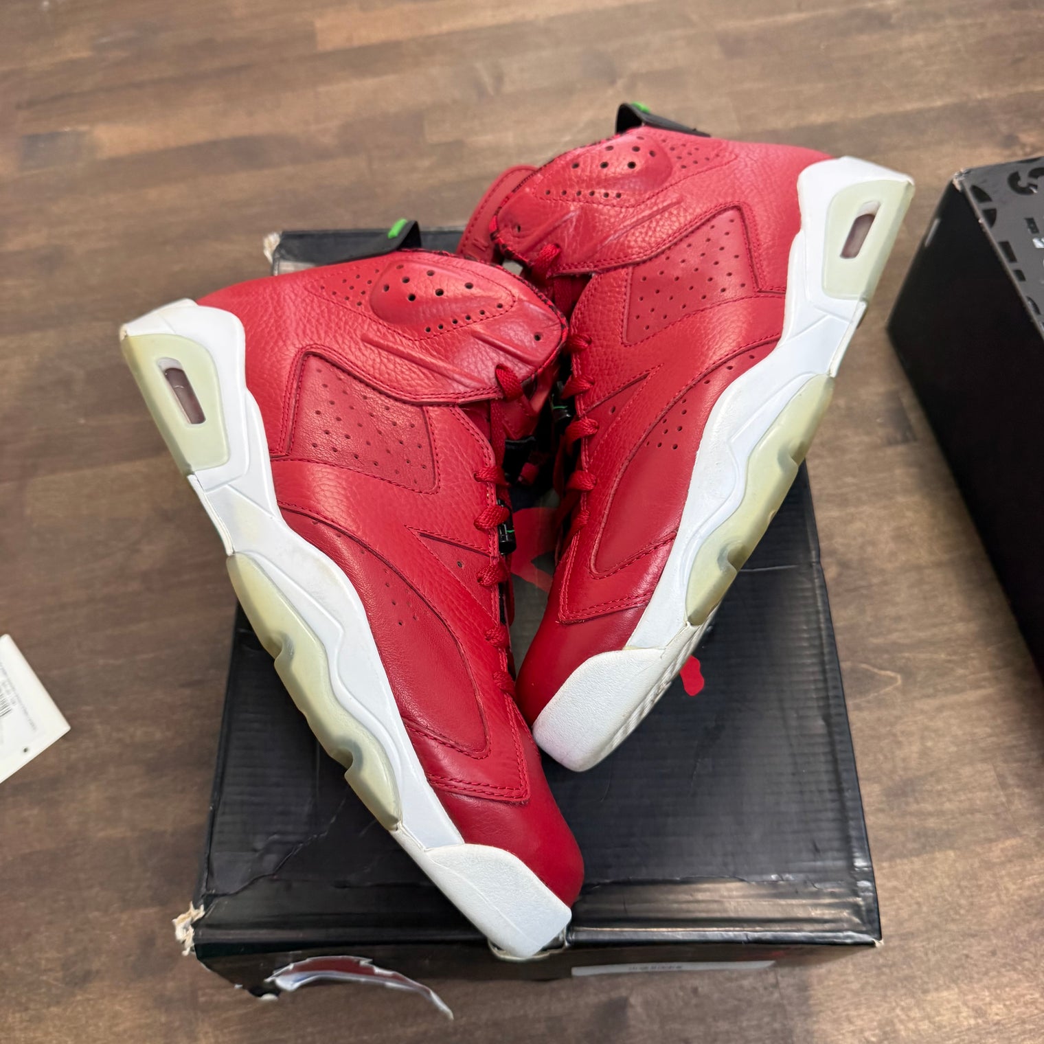 History of Jordan (Spiz'ike) Jordan 6 Retro (USED)