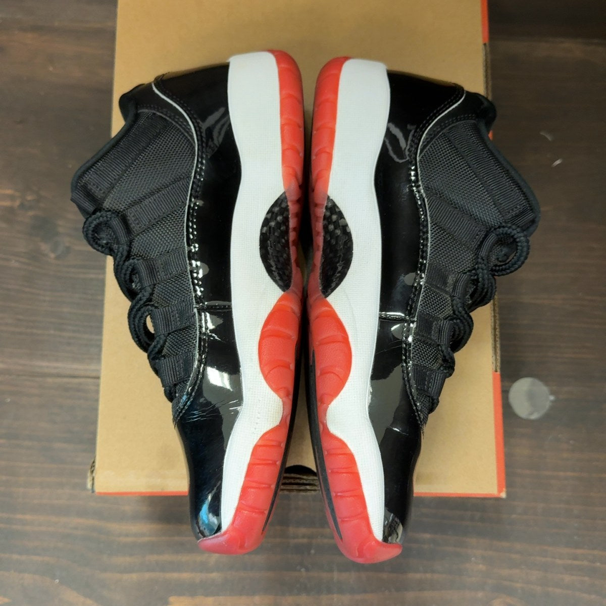 Jordan 11 Retro Low Bred (GS) (2025) - Image 4